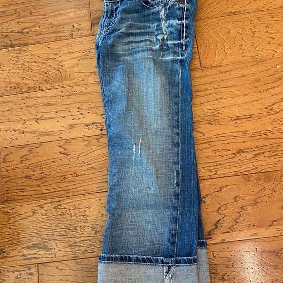 Women’s BKE Sabrina Denim Capris - Picture 2 of 3